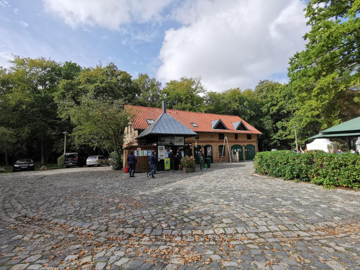 Hotel Schloesschen Sundische Wiese ซิงสท์ ภายนอก รูปภาพ