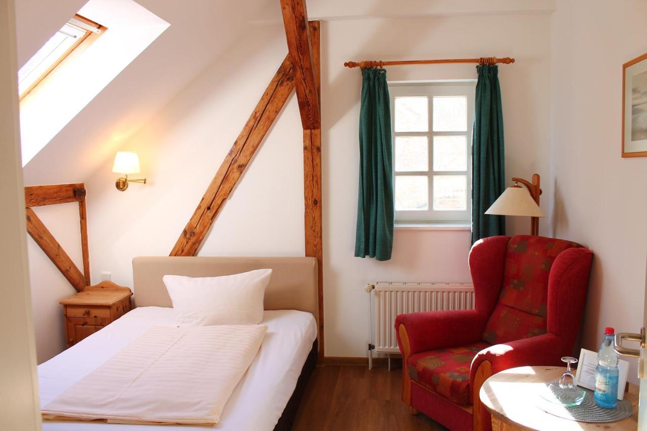 Hotel Schloesschen Sundische Wiese ซิงสท์ ภายนอก รูปภาพ