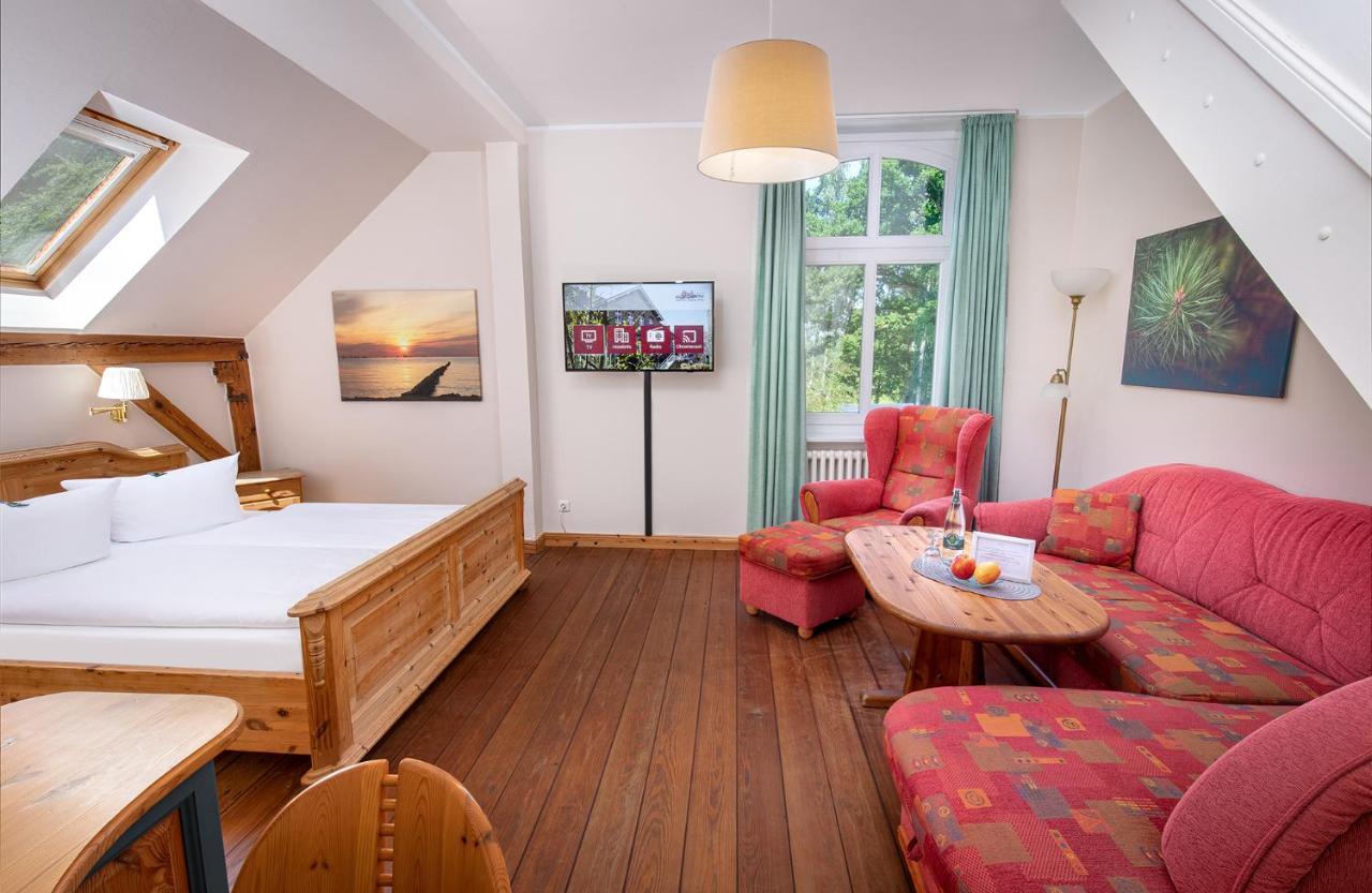Hotel Schloesschen Sundische Wiese ซิงสท์ ภายนอก รูปภาพ