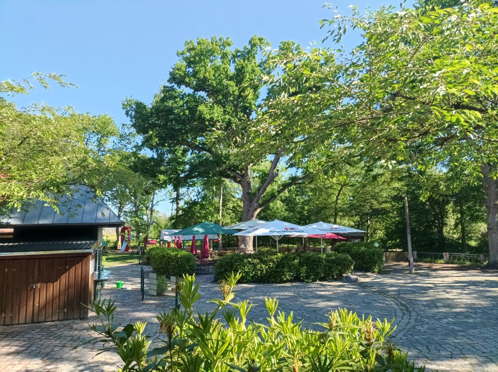 Hotel Schloesschen Sundische Wiese ซิงสท์ ภายนอก รูปภาพ