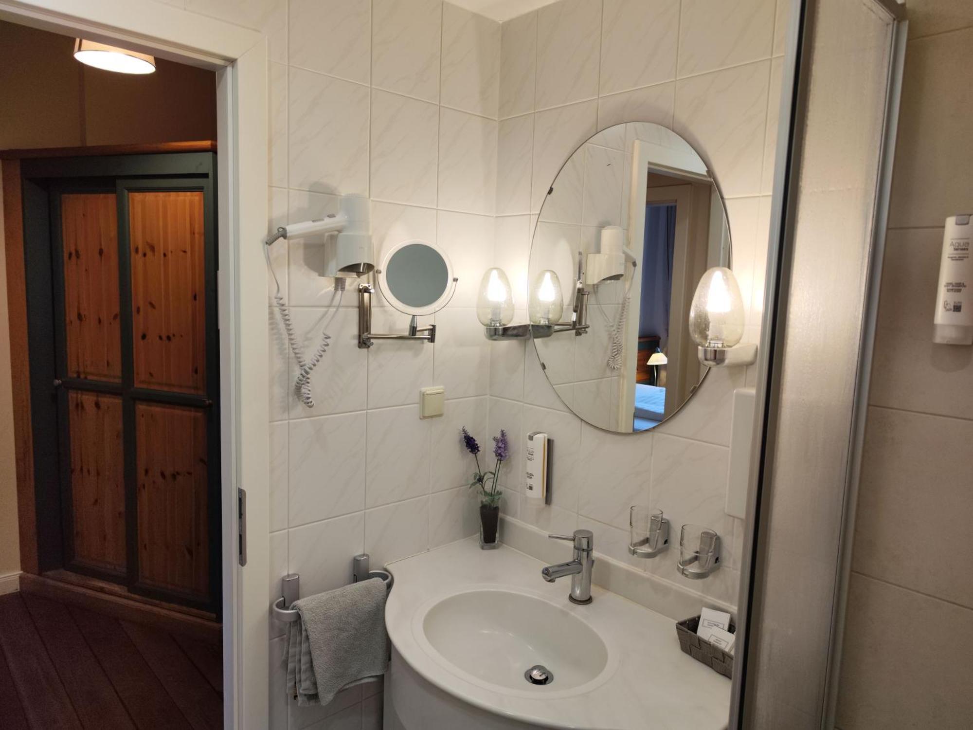 Hotel Schloesschen Sundische Wiese ซิงสท์ ห้อง รูปภาพ